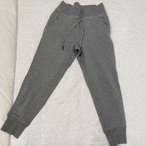 Grey Lululemon high waisted sweatpants